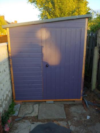 A shed missing trim pieces